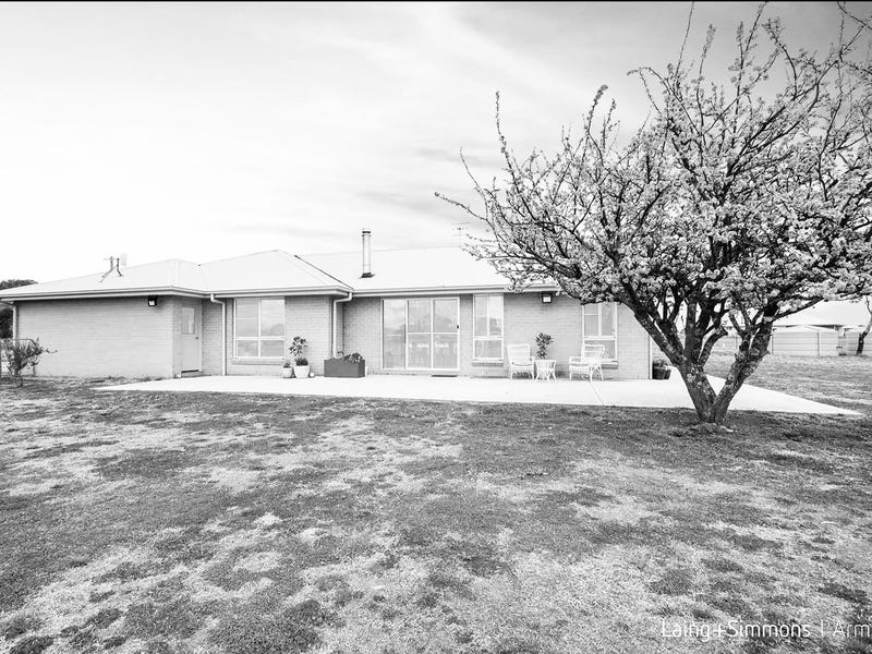 99 Dumaresq Road, Armidale, NSW 2350 Property Details