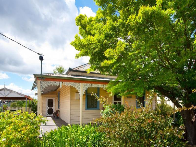 27 Wheeler Street, Castlemaine, Vic 3450 Property Details