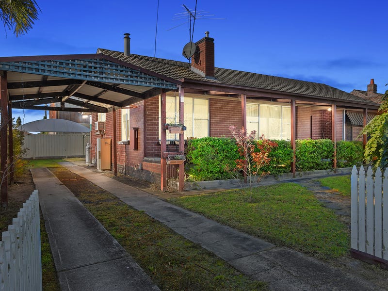 10 Mickle Street, Tooradin, Vic 3980 Property Details