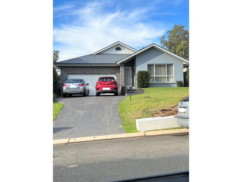 18 Struan Street, Tahmoor, NSW 2573