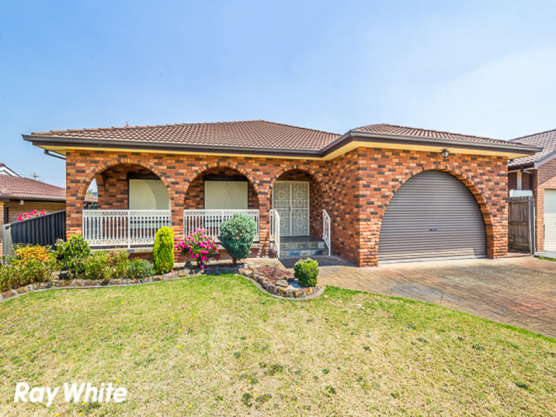 8 Wheller Street Bossley Park Nsw 2176