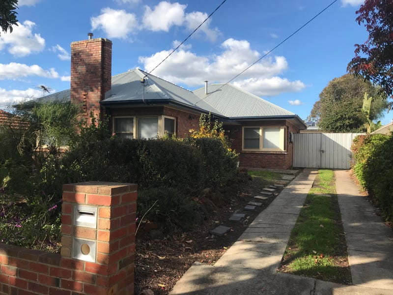 1 Meakin Street, East Geelong, VIC 3219
