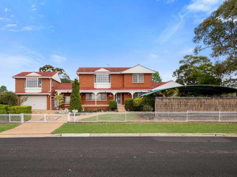 1 Kikori Place, Glenfield, NSW 2167 Property Details