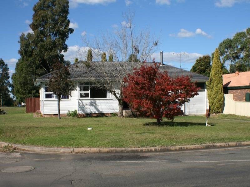 64 Westbourne Avenue, Thirlmere, NSW 2572