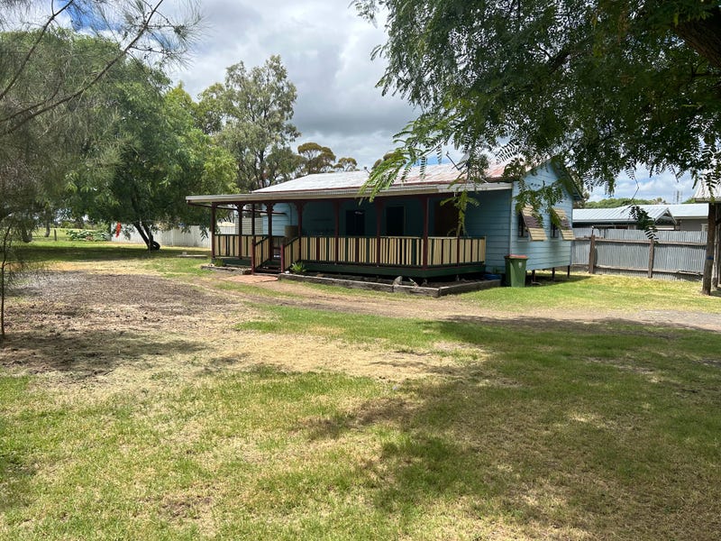 2325 Railway Street, Bowenville, Qld 4404 Property Details