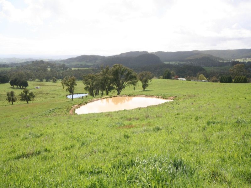 138 Burns Road, Glenburn, Vic 3717 Property Details