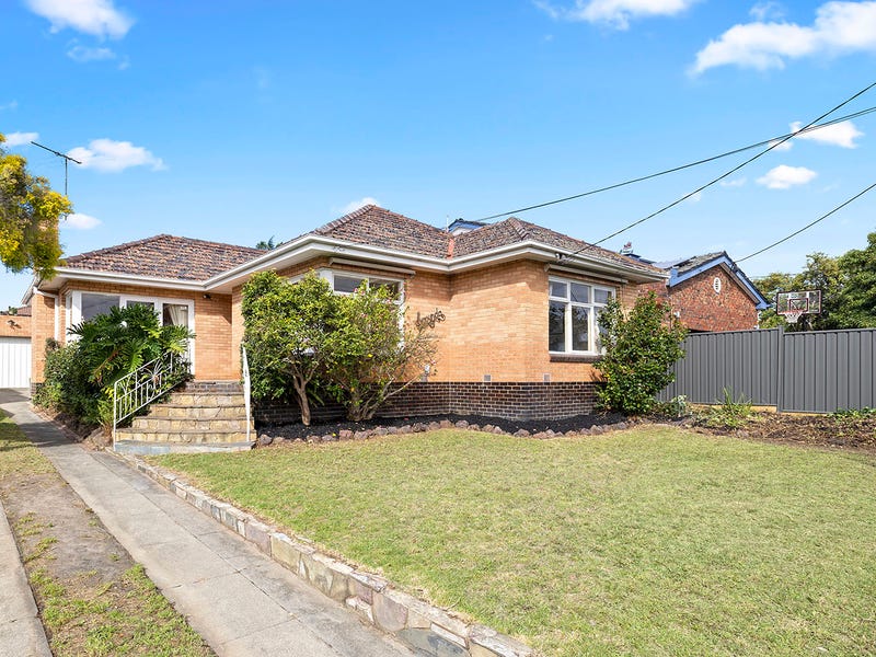 8 Florida Court, Moorabbin, VIC 3189 - realestate.com.au