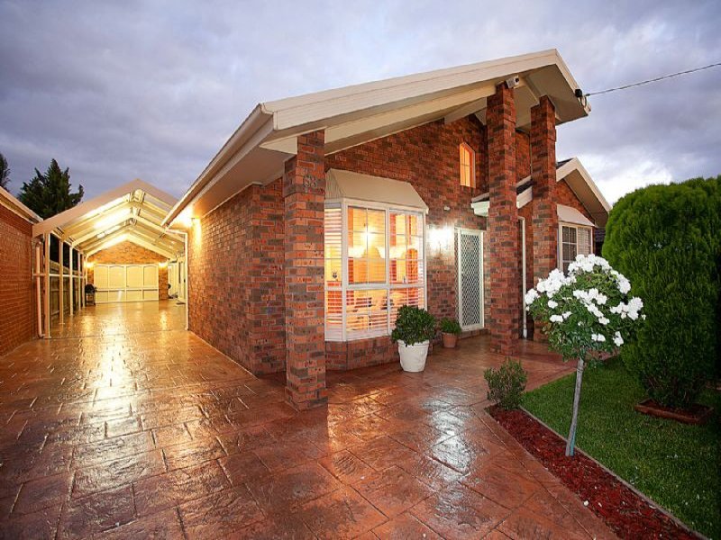 68 Lake Boga Avenue, Deer Park, VIC 3023