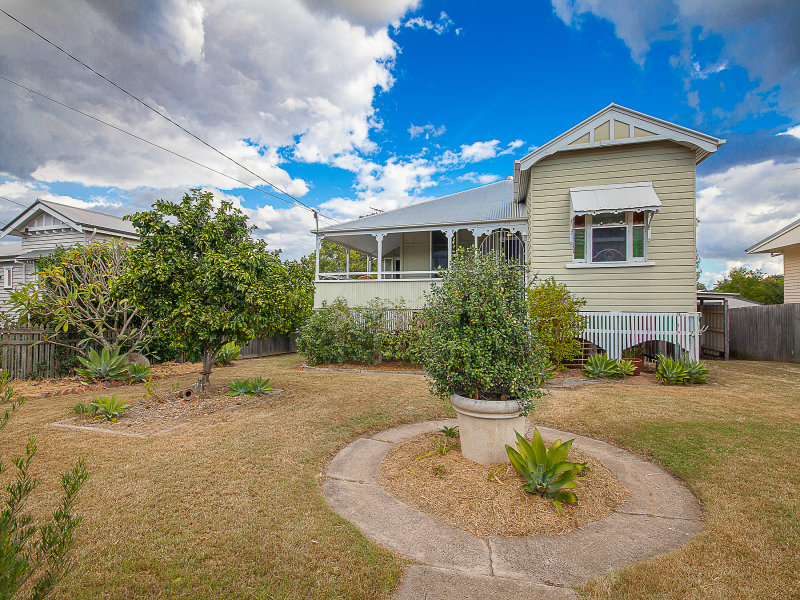 12 Thurso Street, North Booval, QLD 4304