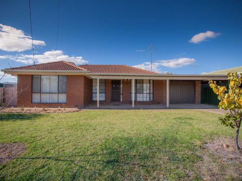 11 Uranquintry Street, Uranquinty, NSW 2652 Property Details