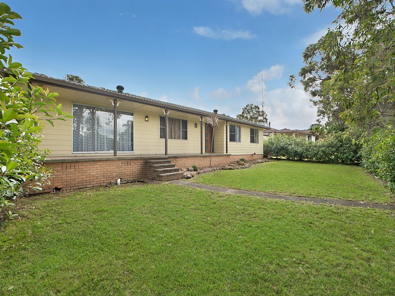 16 Purdom Close, Thornton, NSW 2322