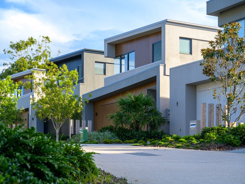 Real Estate & Property for Sale in Sovereign Islands, QLD 4216 (+1