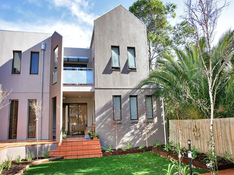 2/3032 Broadway, Elwood, Vic 3184 Property Details