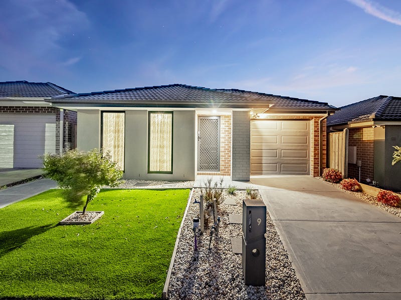 9 Black Gum Cres, Cranbourne West, VIC 3977 - realestate.com.au