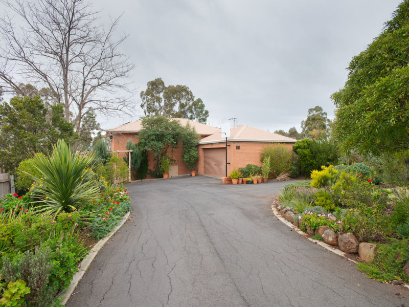 26 St Andrews Way, Darley, VIC 3340