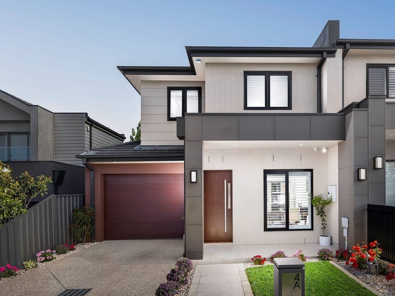 4A Loch Crescent, Strathmore, Vic 3041 Townhouse for Sale