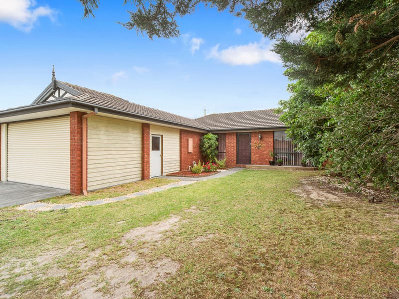 13 Flying Star Walk, Skye, Vic 3977 - Property Details