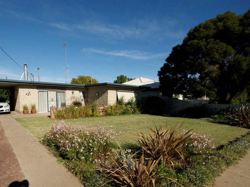 248 Finley Road, Deniliquin, NSW 2710