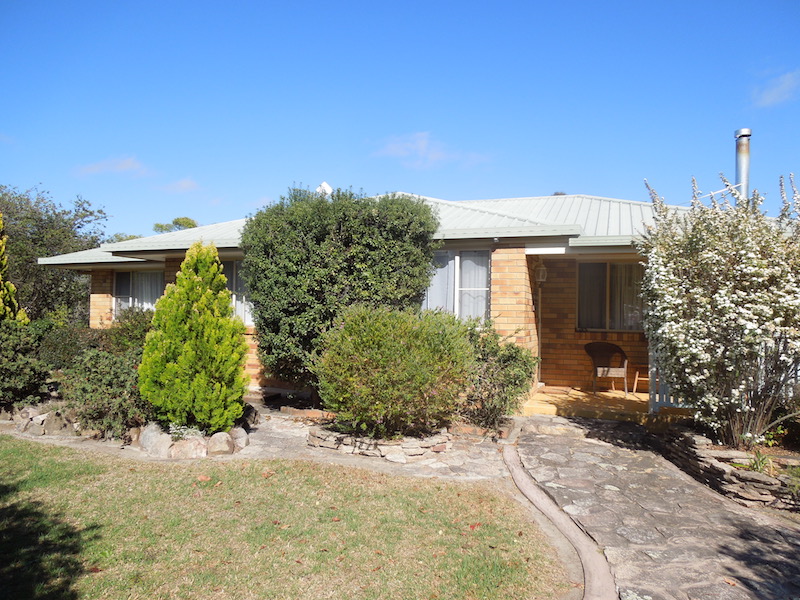 3514 Old Stanthorpe Road, Dalveen, Qld 4374 - House for 