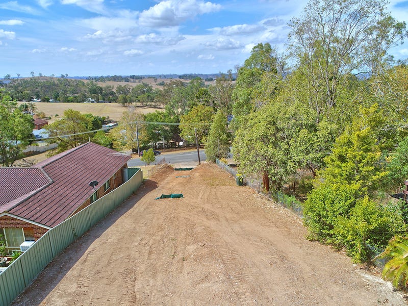 30 Myrtle Creek Avenue, Tahmoor, NSW 2573