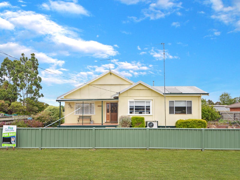 12 Dye Street, Heywood, Vic 3304 Property Details