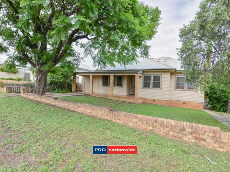 1 Parry Street, Tamworth, NSW 2340 Property Details