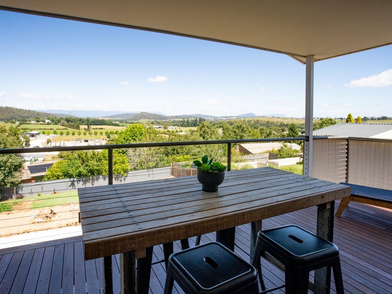 27 East Church Street, Deloraine, Tas 7304 House for Sale