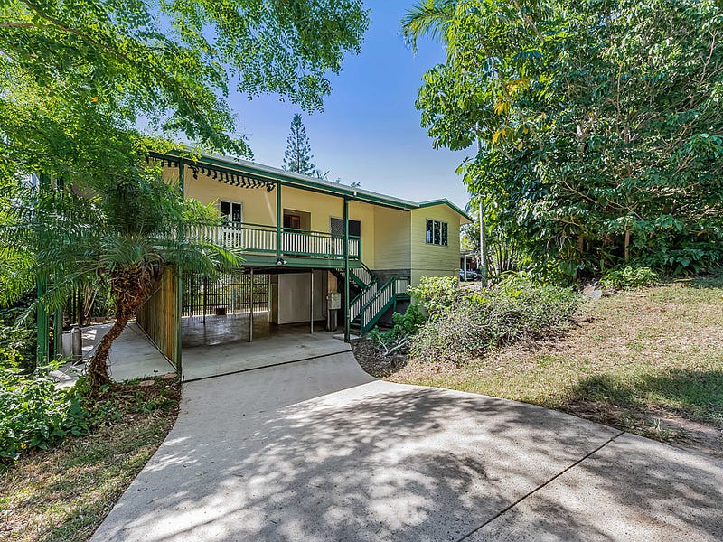 28 Manooka Drive, Cannonvale, Qld 4802 Property Details