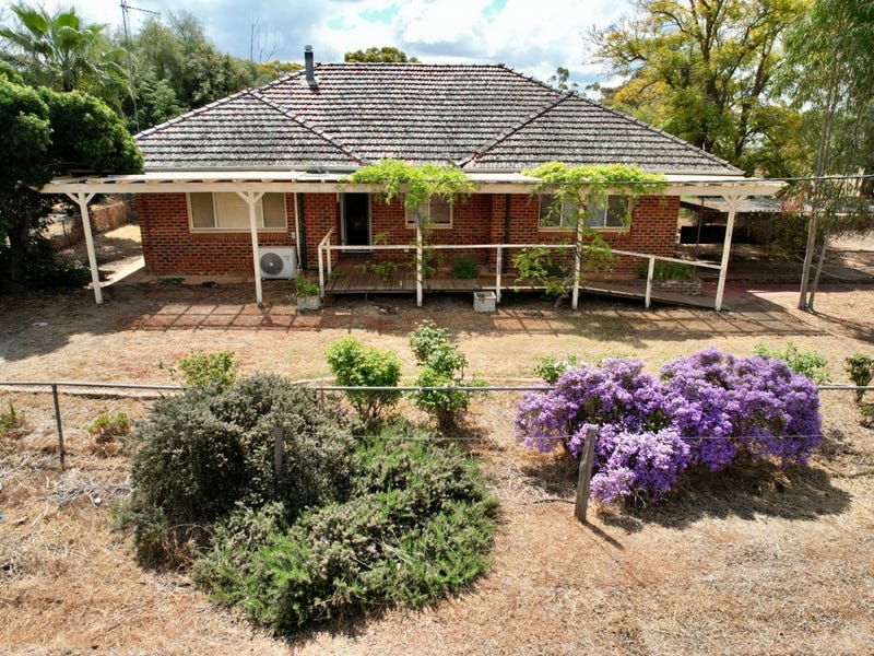 48 Cumming Street, Brookton, WA 6306 Property Details