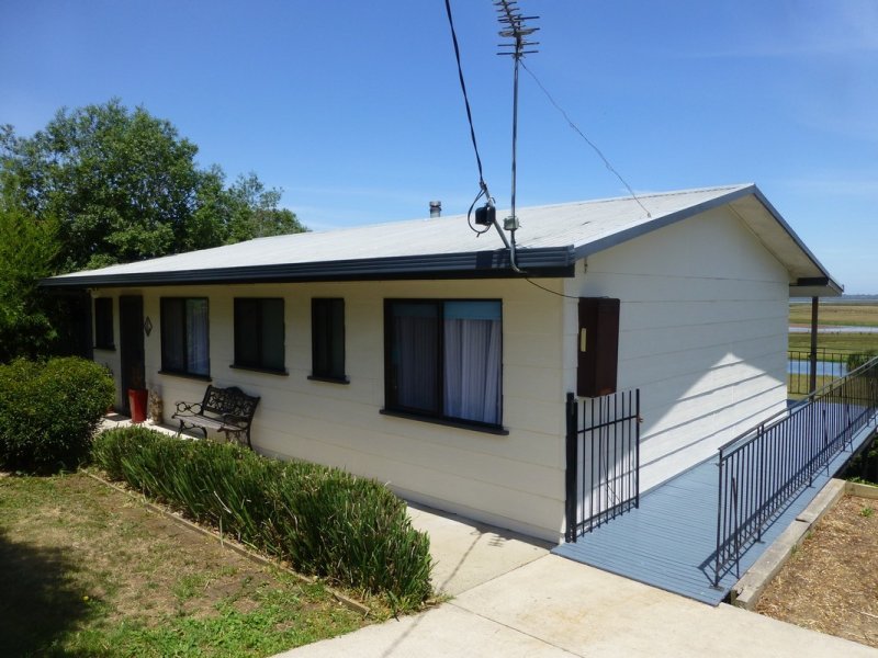 54 Crooke Street, East Bairnsdale, VIC 3875