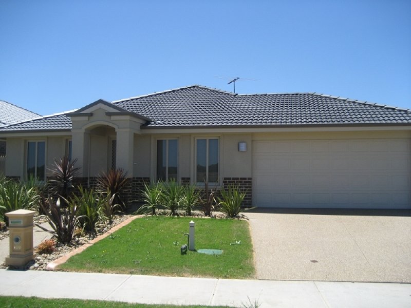 106 Moondarra Drive, Berwick, VIC 3806