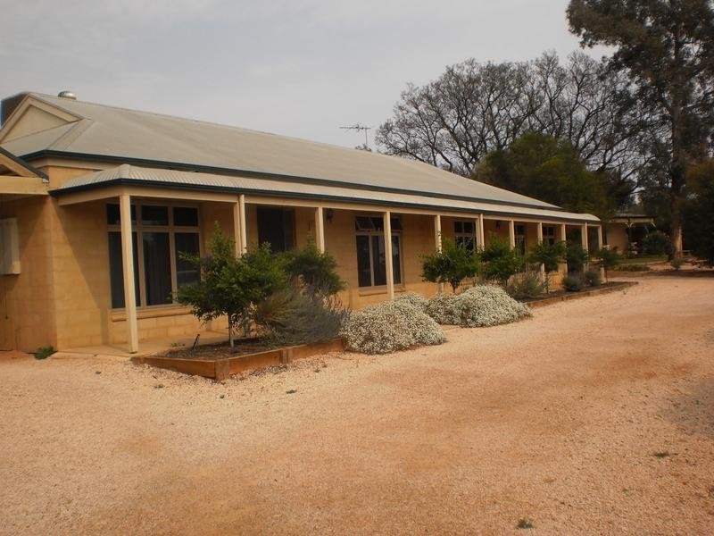 668 Cureton Avenue, Nichols Point, VIC 3501