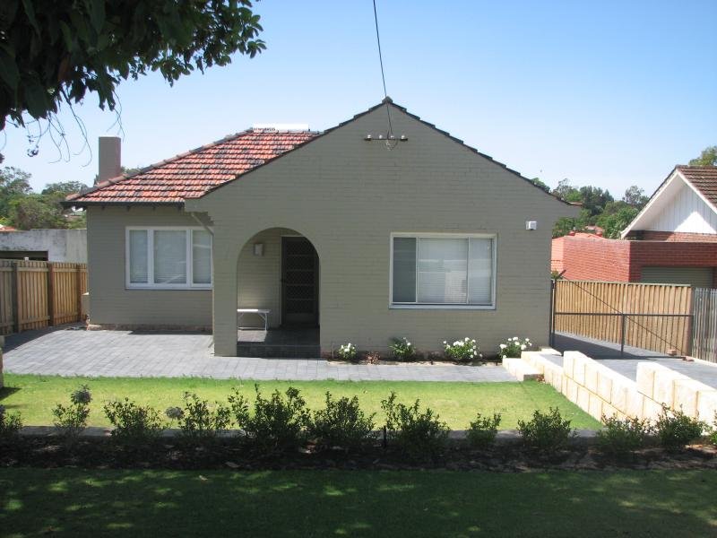 55 Coleman Crescent, Melville, WA 6156 Property Details