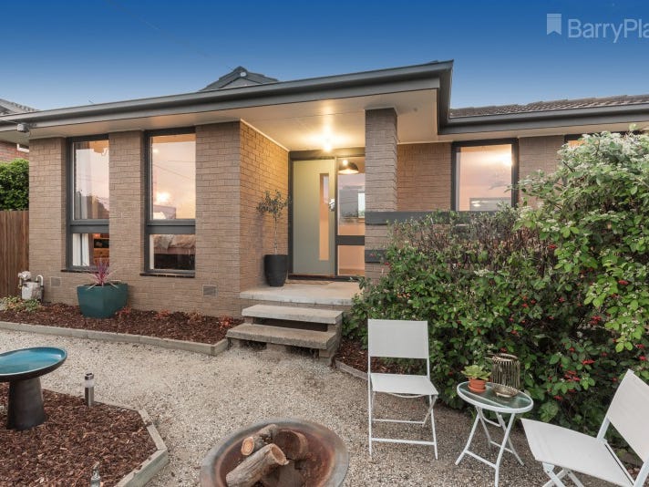 30 Cedar Grove, Highton, VIC 3216