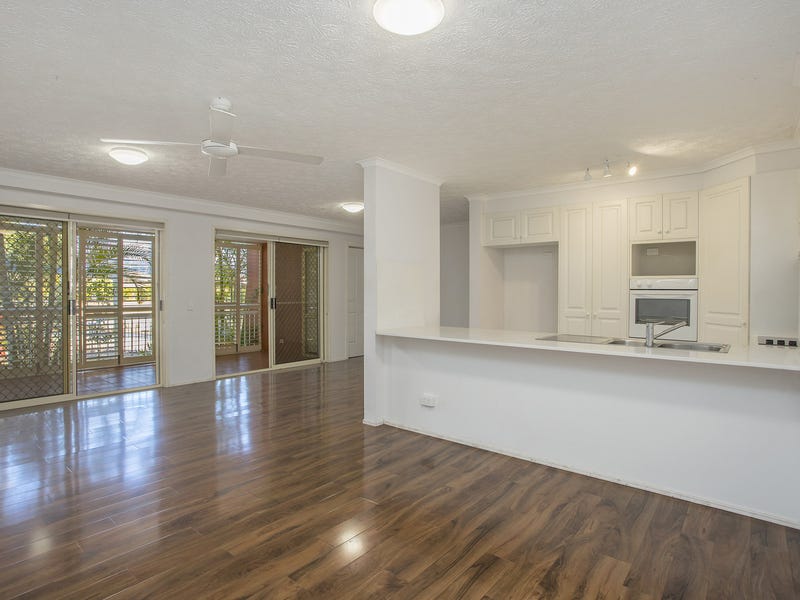 2/2103 Gold Coast Highway, Miami, QLD 4220