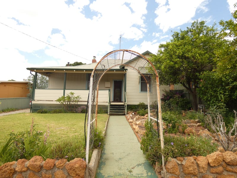 4 Henry St, Toodyay, WA 6566 House for Sale