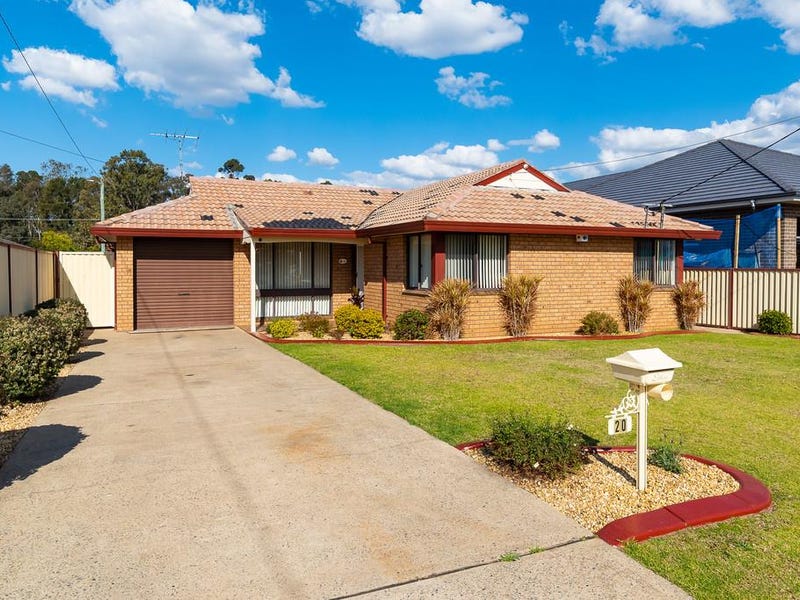 20 Bradshaw Avenue, Moorebank, NSW 2170 Property Details