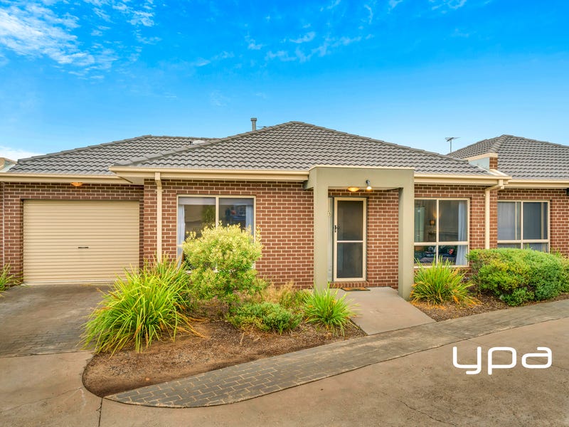 15/42 Mitchells Lane, Sunbury, Vic 3429 Property Details