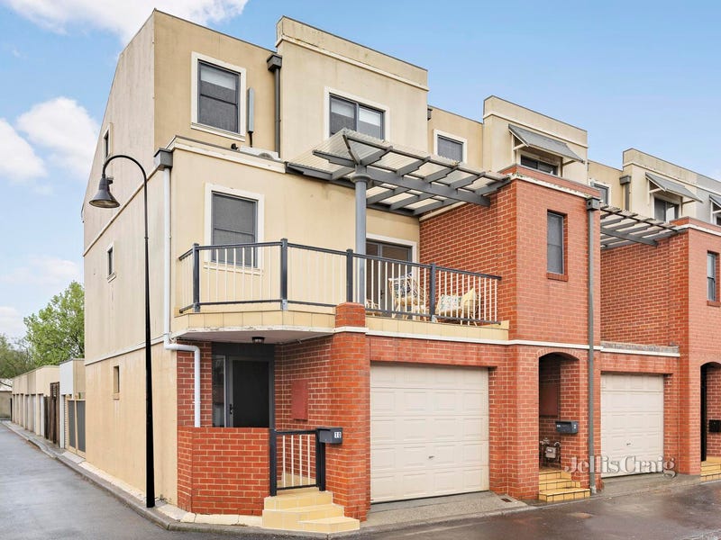 10 McNamara Mews, Kensington, Vic 3031 Townhouse for Sale