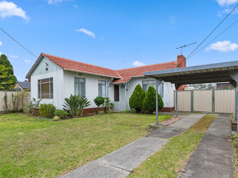 4 Garrett Cres, Bellfield, VIC 3081