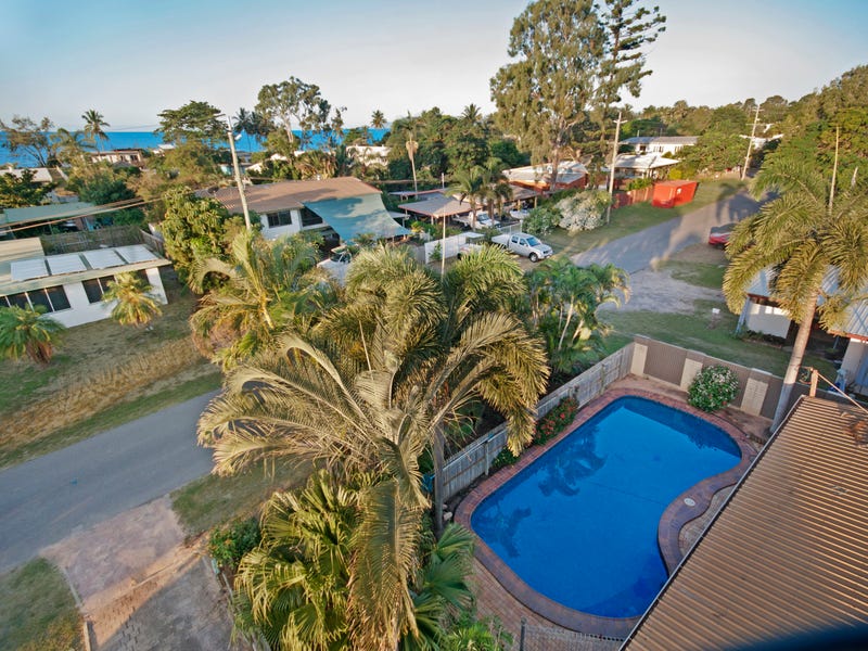 15 Coral Street, Saunders Beach, QLD 4818