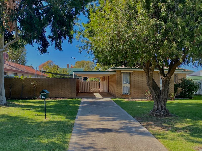 16 Sharp Street, Yarrawonga, Vic 3730 House for Rent