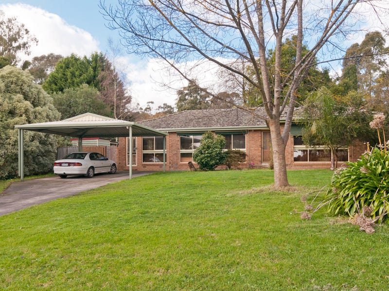 4 Bristol Cres, Lilydale, VIC 3140