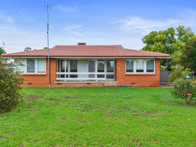 32 McNamara Street, Finley, NSW 2713 Property Details