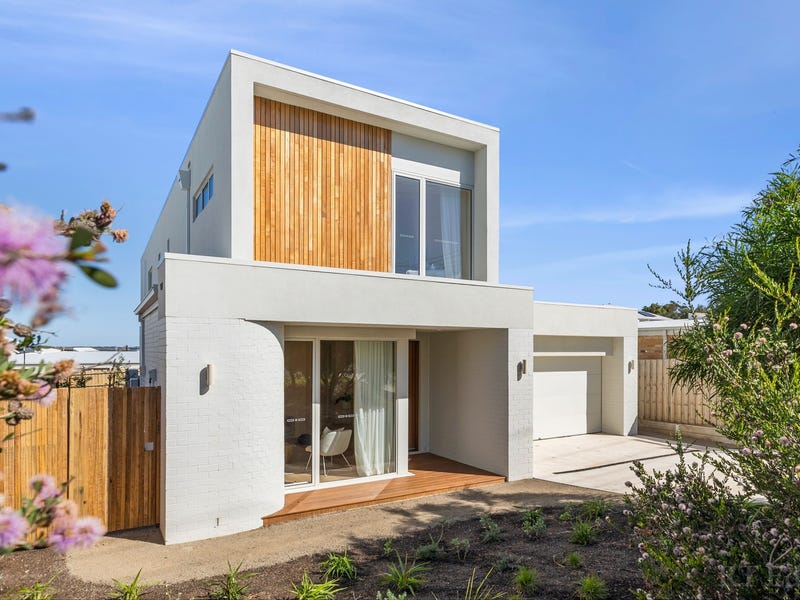 61 Fellows Road, Point Lonsdale, VIC 3225