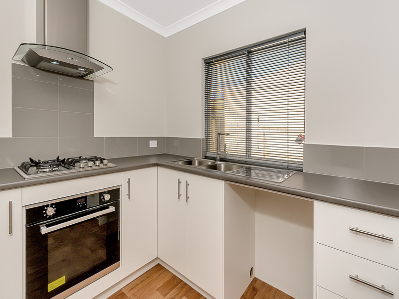 46 Glenworth Drive, Wellard, WA 6170 House for Rent