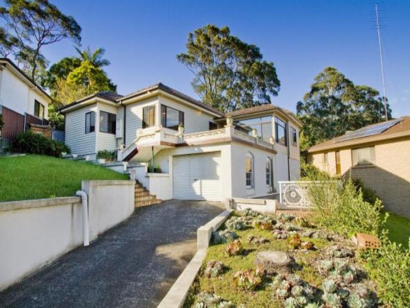 100 Ocean Street, Mount Saint Thomas, NSW 2500