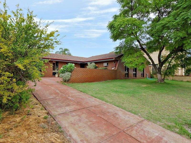 48 Gladstone Road, Leeming, WA 6149 Property Details