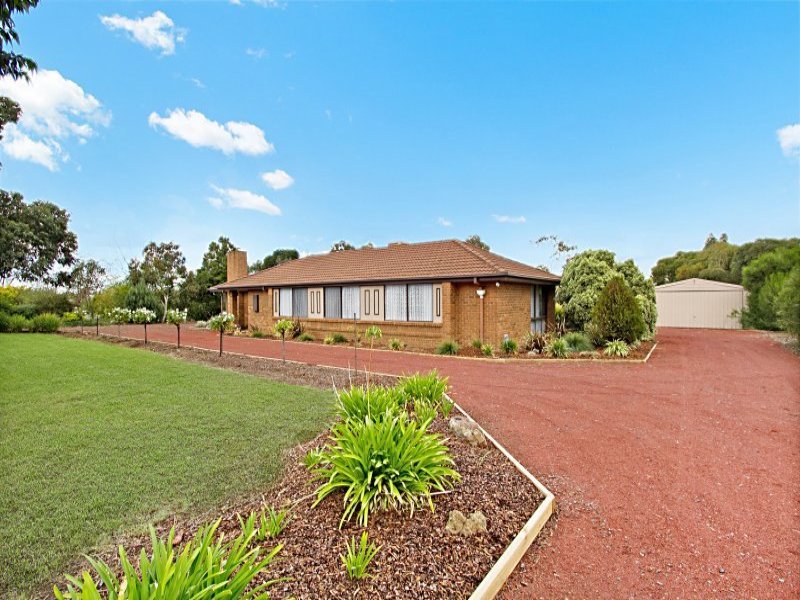 277 Mitchells Lane, Sunbury, Vic 3429 Property Details