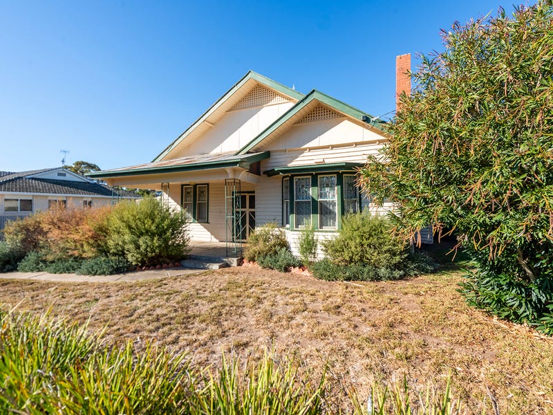 1 Campbell Street, Nhill, Vic 3418 House for Sale